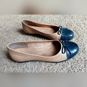 Aerosoles Two-Tone Women's Ballet Flats, 8.5 M (brand new, no box)